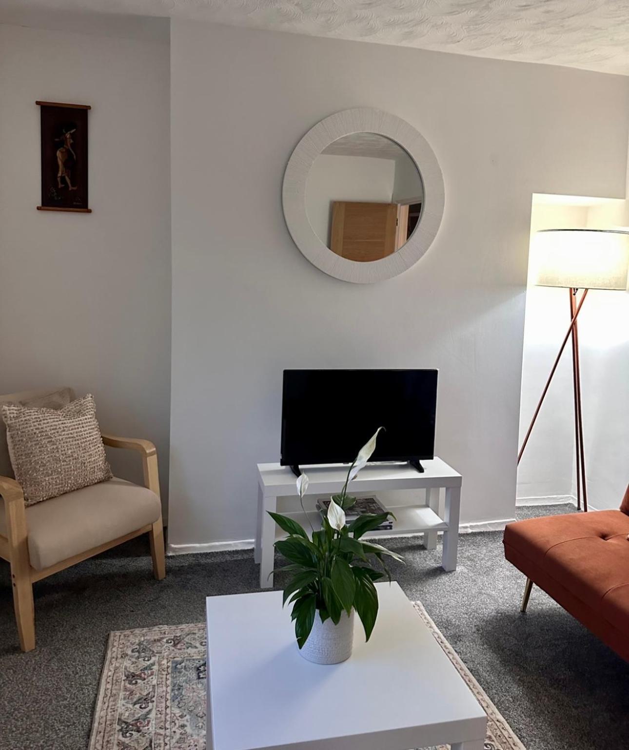 Ocean Village Marina 2 Bedroom Apartment With Balcony! Southampton Eksteriør billede